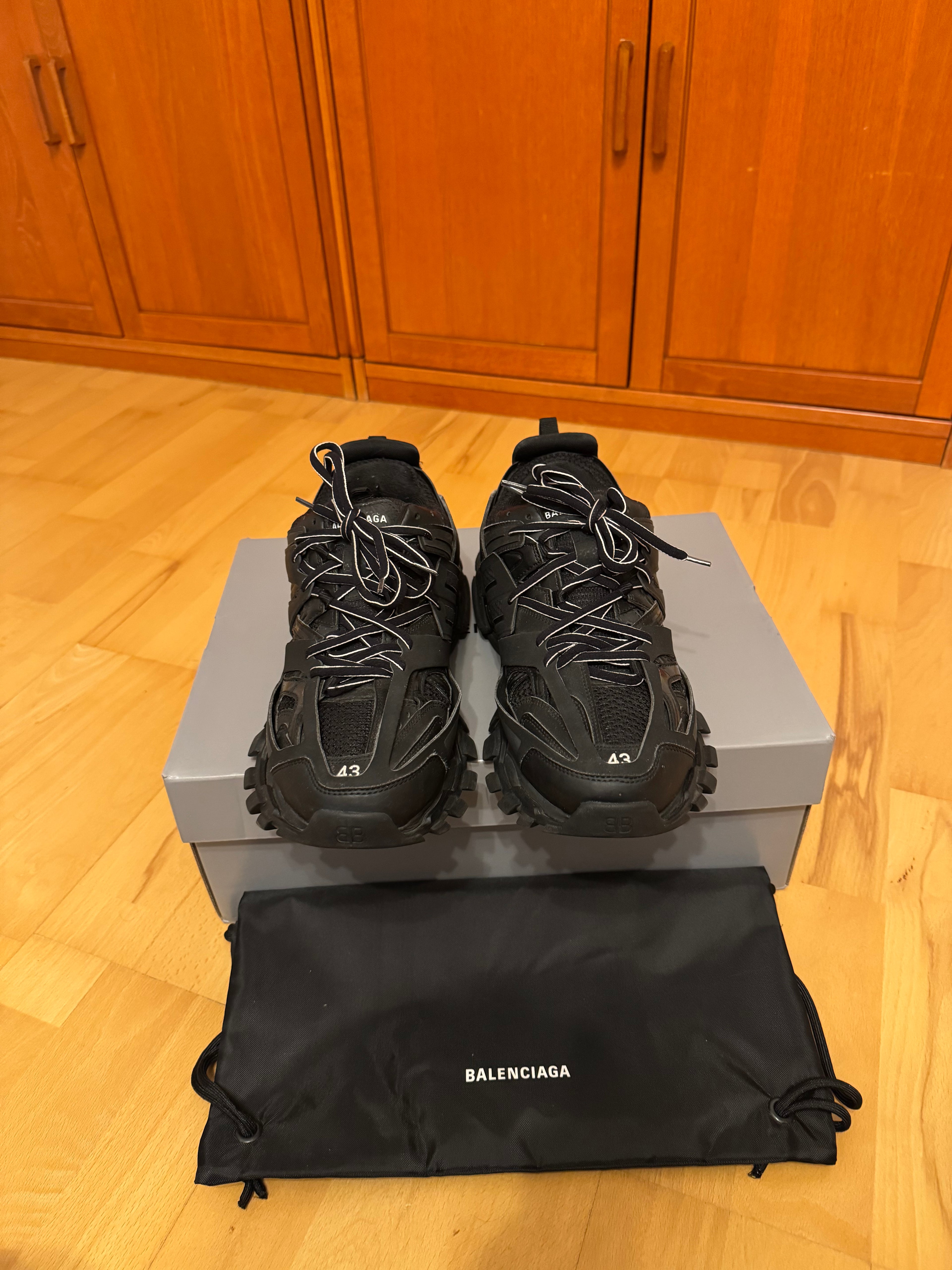 Balenciaga Track Triple Black