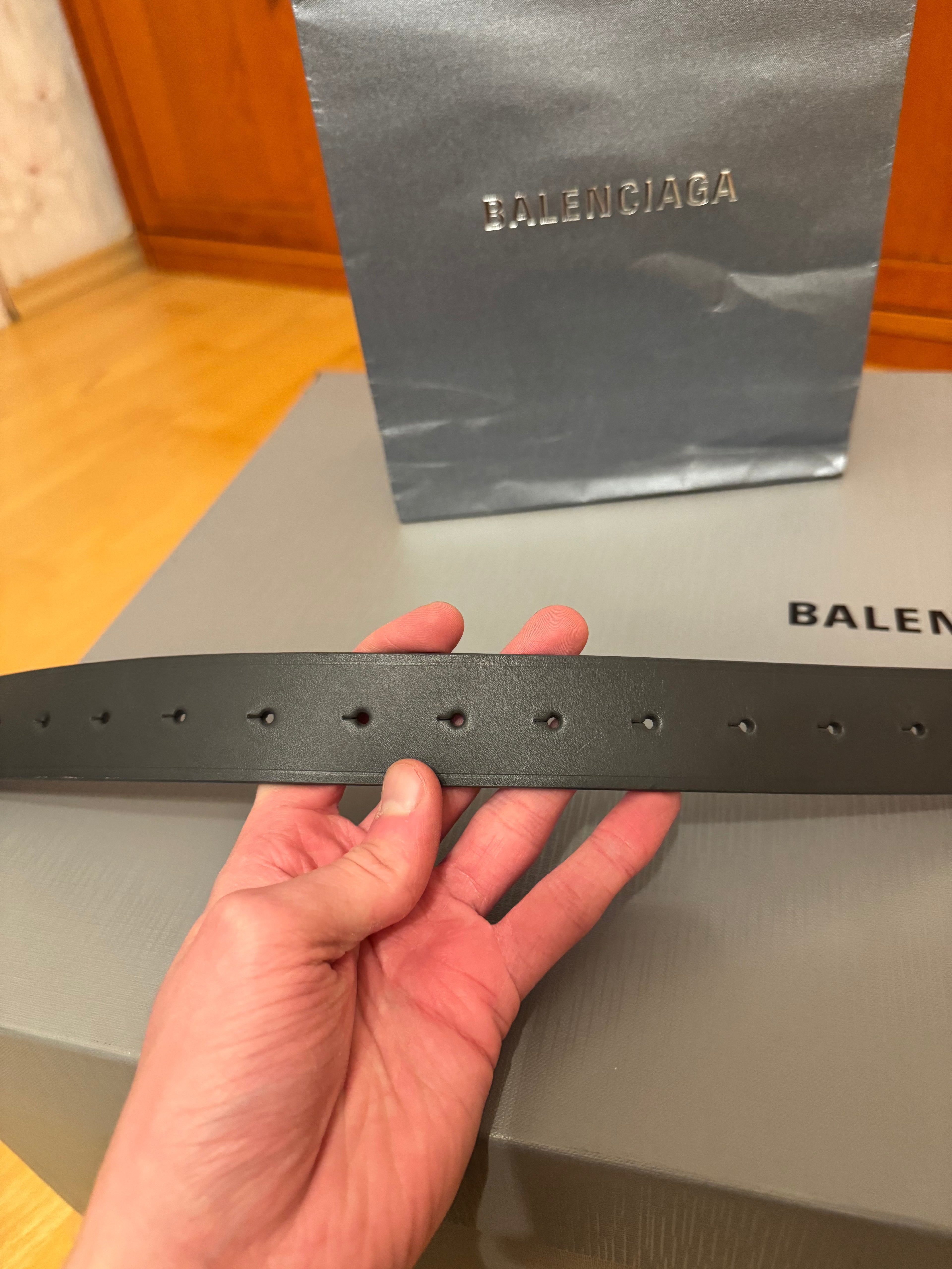 Balenciaga BB Logo Leather Belt Fossil Grey