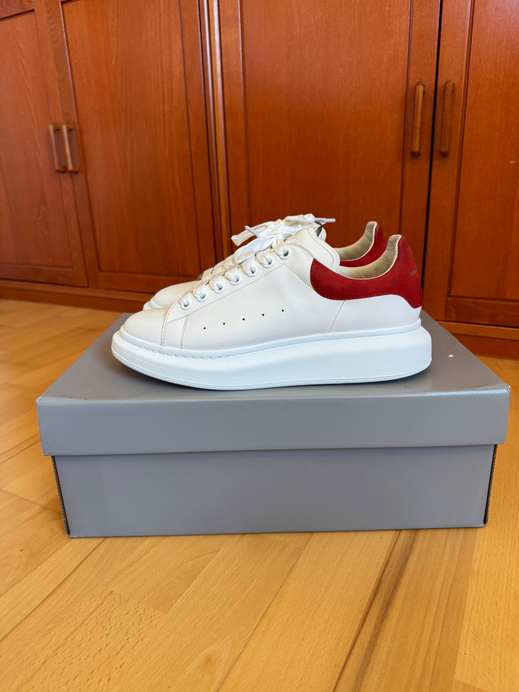 Alexander McQueen Oversize White Red Heel Suede