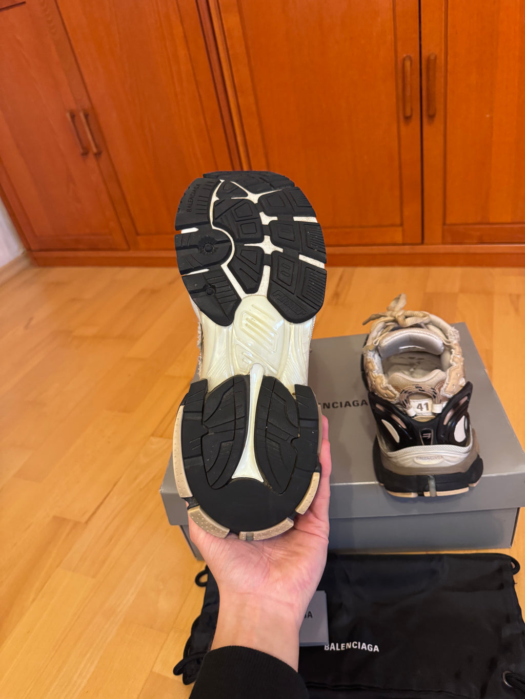 Balenciaga Runner Beige