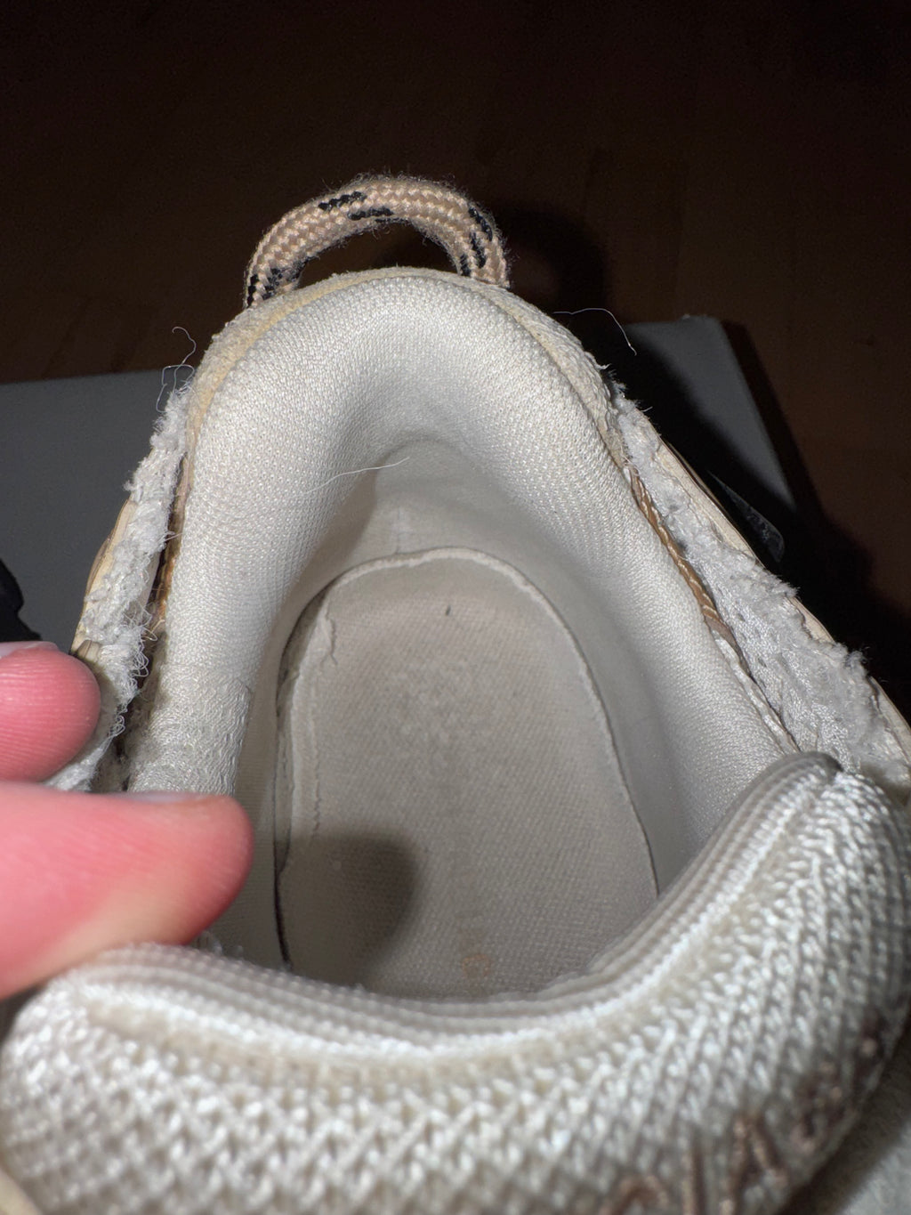 Balenciaga Runner Beige