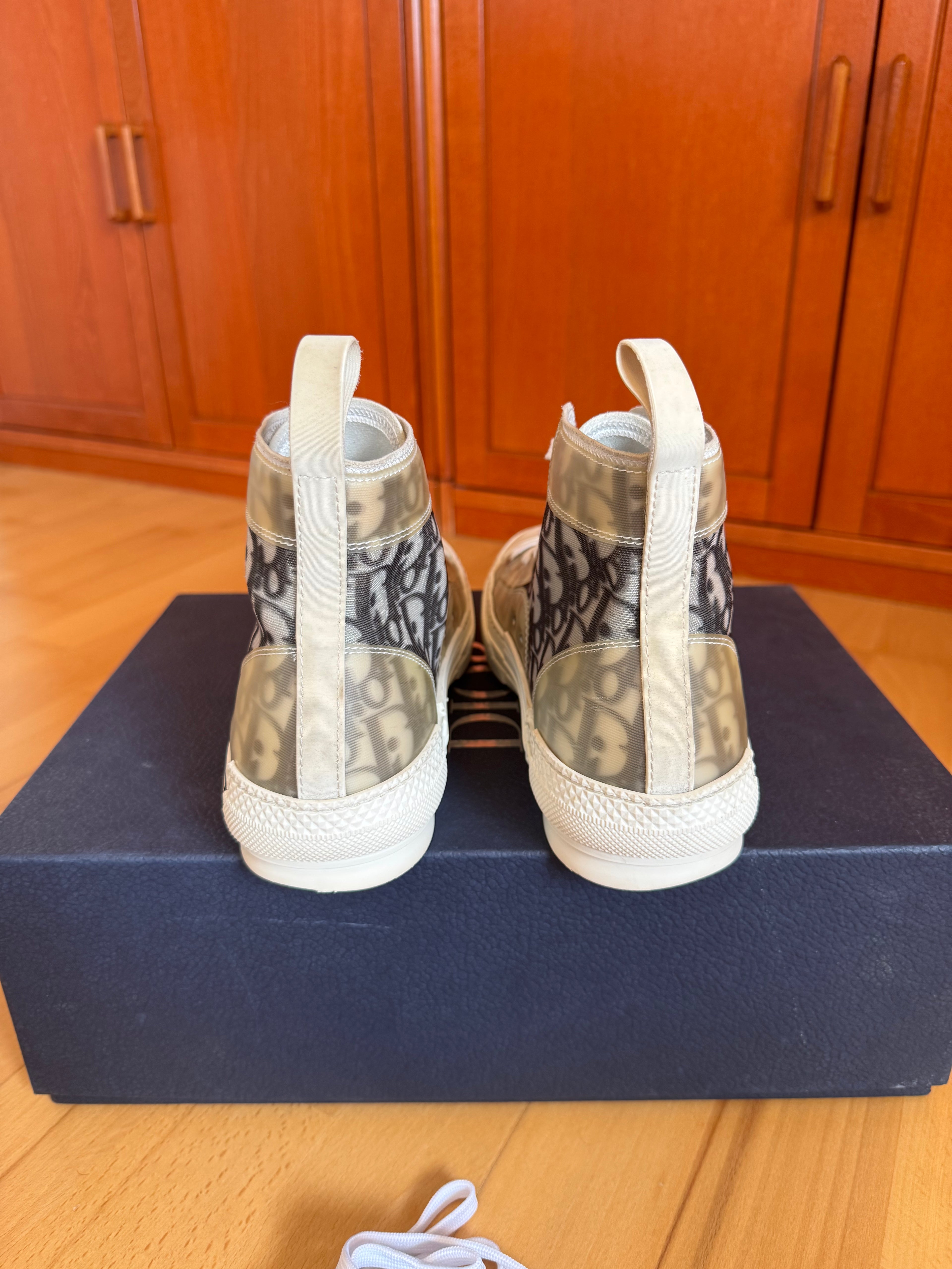 Dior B23 High Oblique