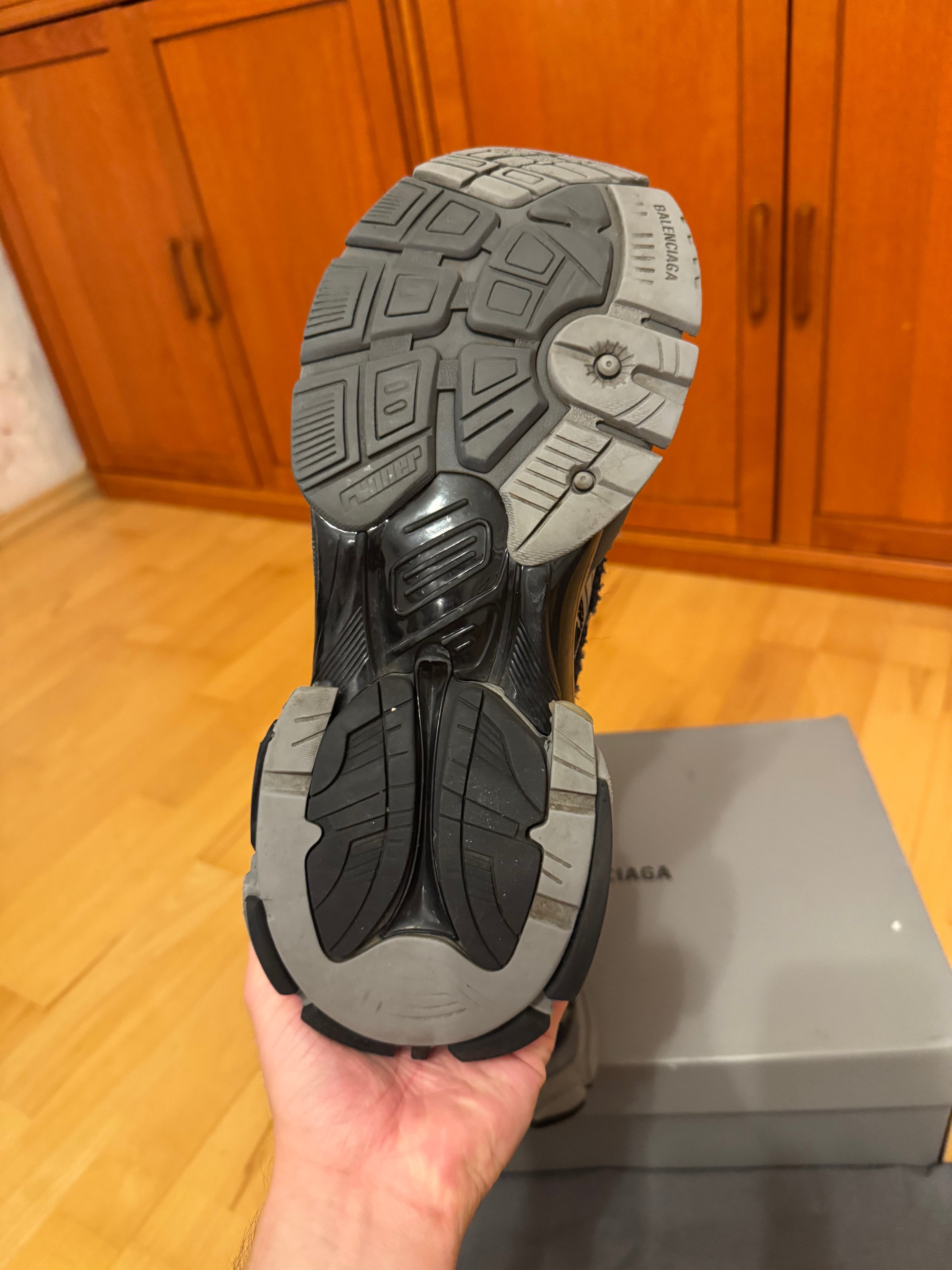 Balenciaga Runner Dark Gray Black