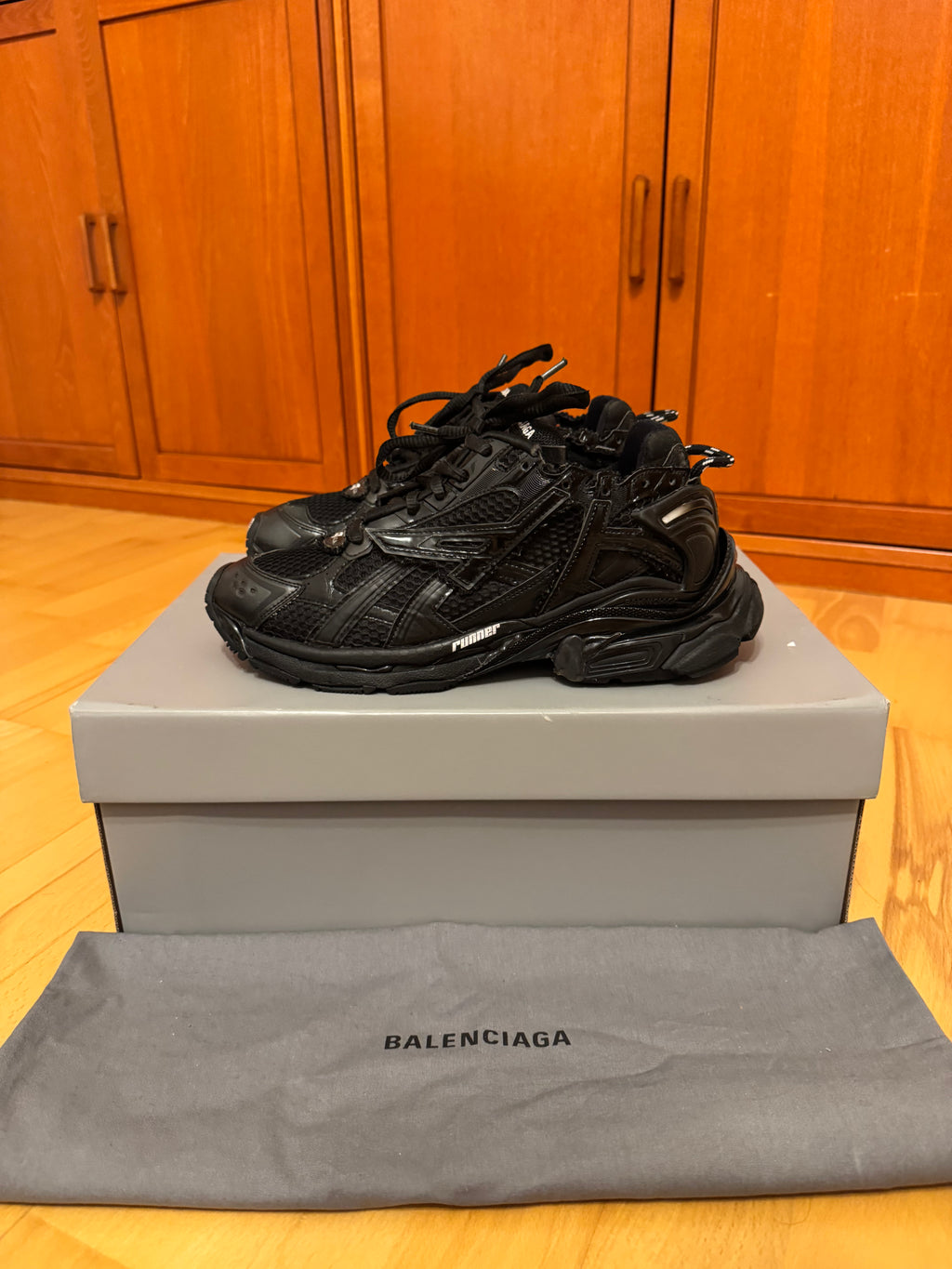 Balenciaga Runner Triple Black Made In Italy