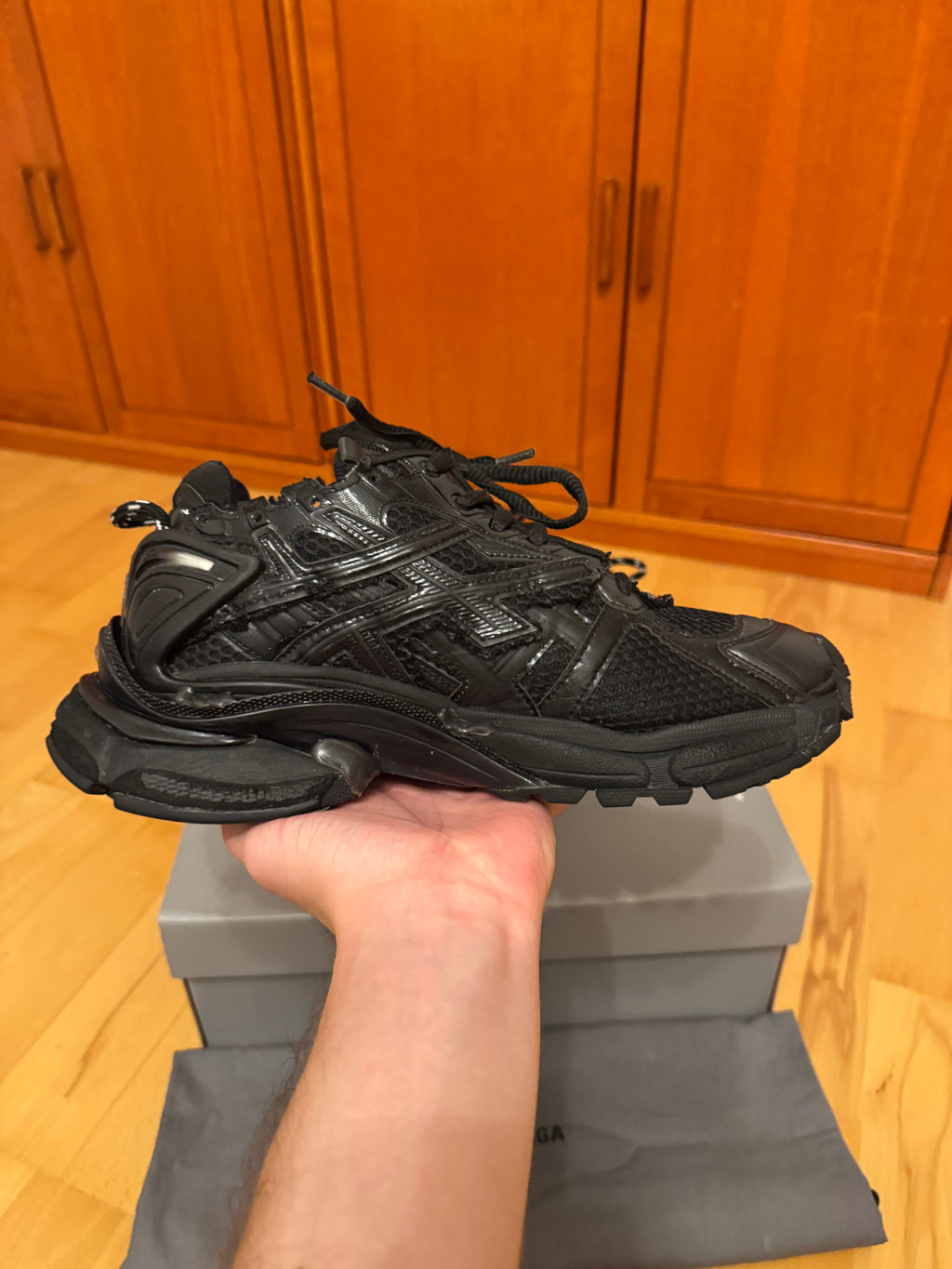 Balenciaga Runner Triple Black Made In Italy