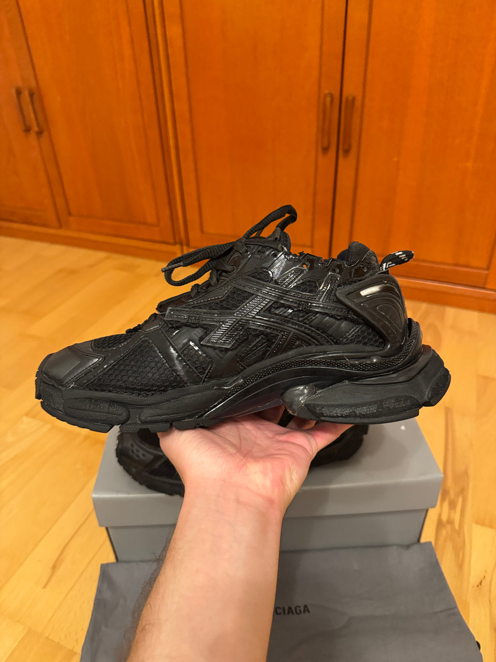 Balenciaga Runner Triple Black Made In Italy