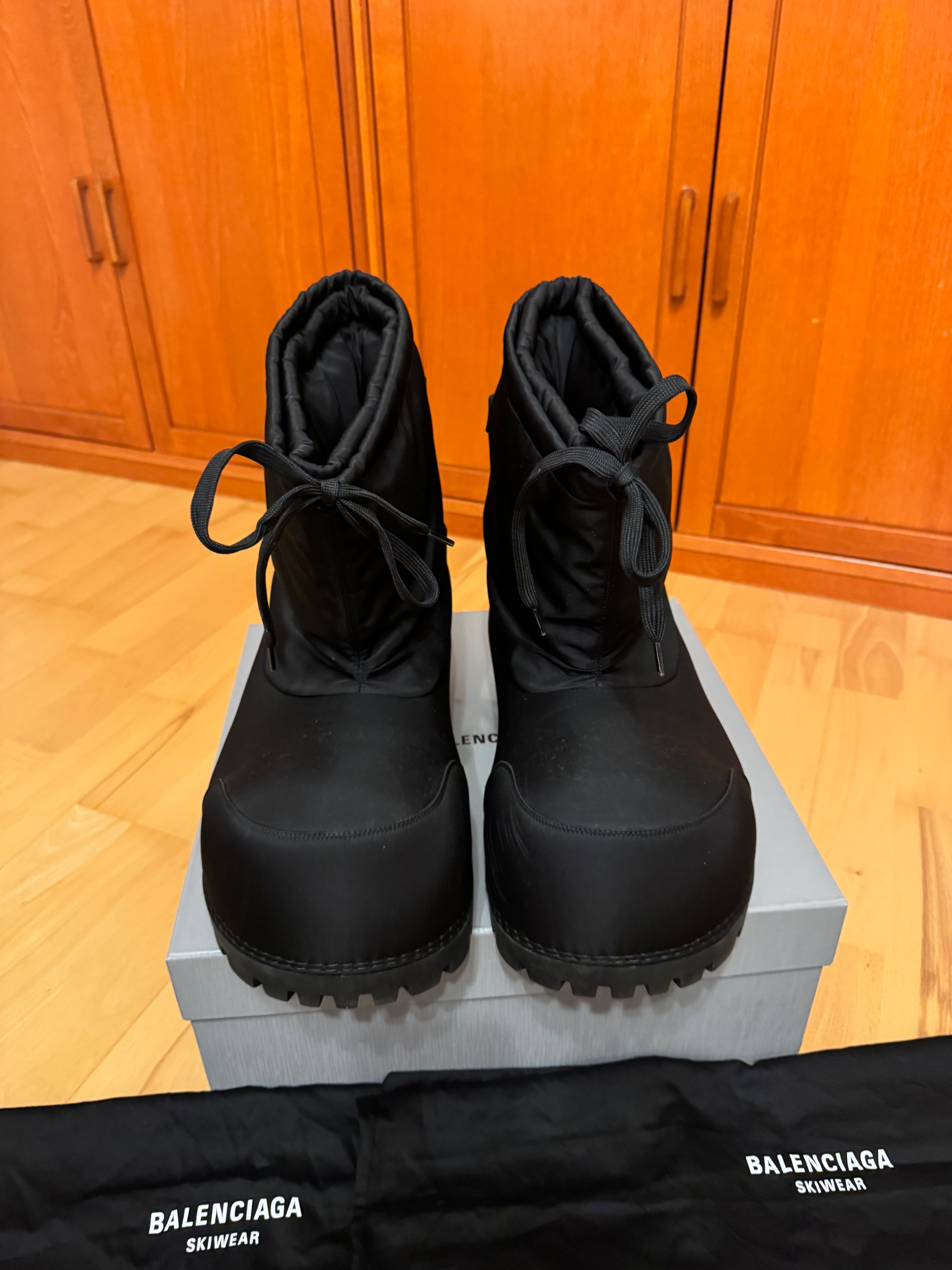 Balenciaga Alaska Boots Triple Black