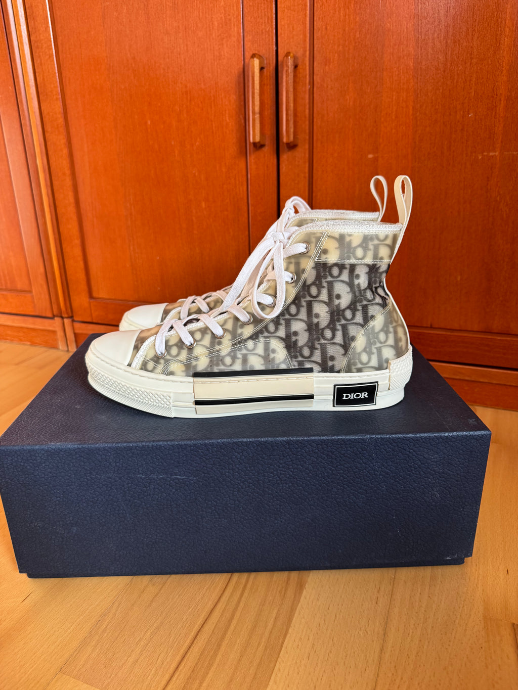 Dior B23 High Oblique