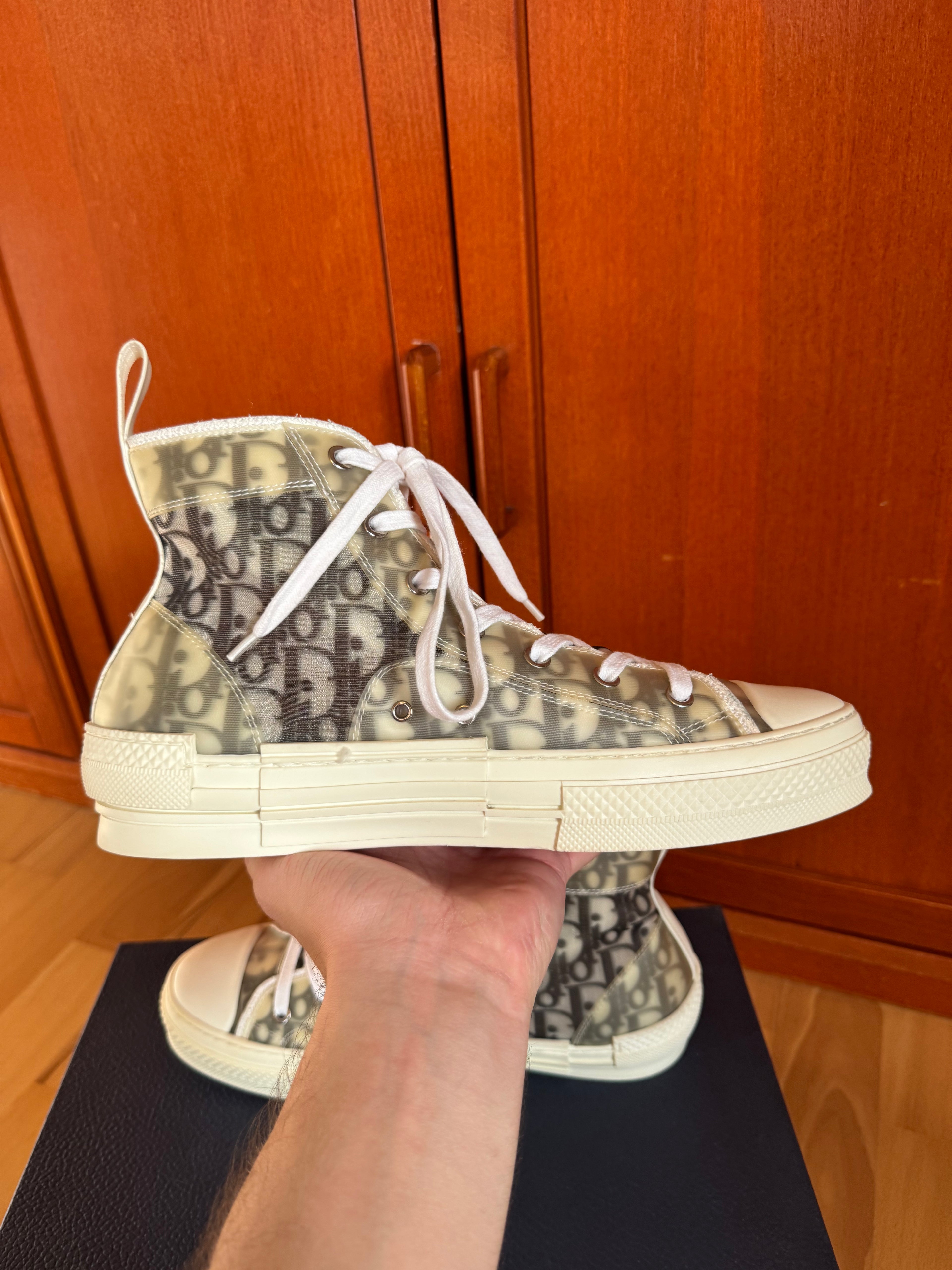 Dior B23 High Oblique