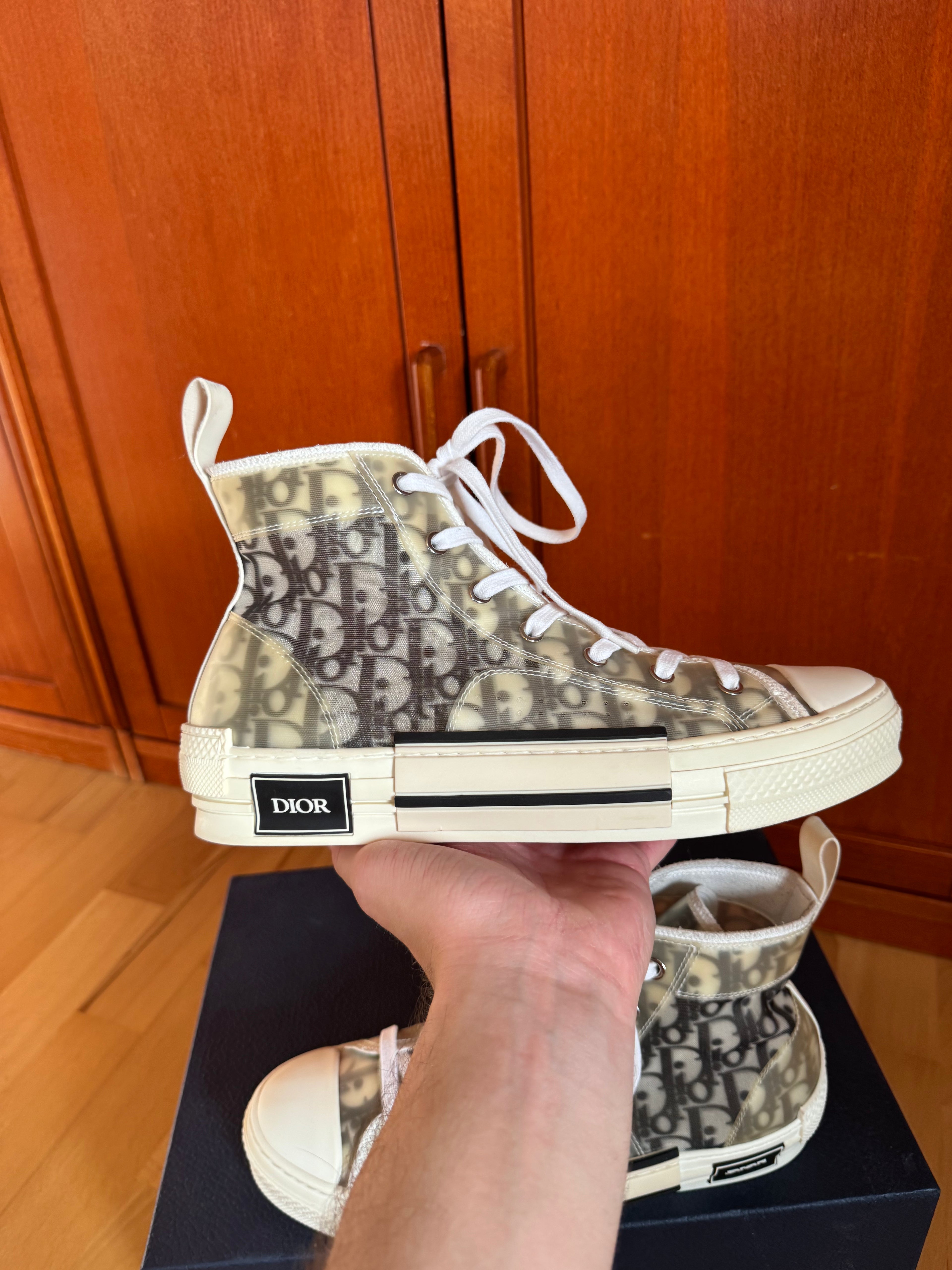 Dior B23 High Oblique