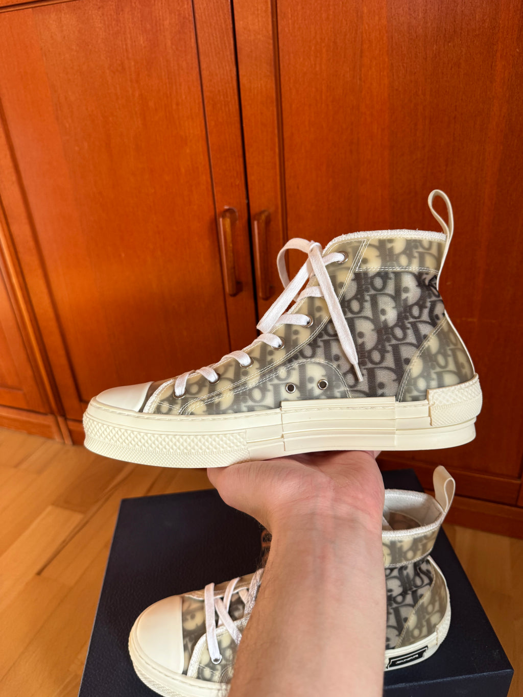 Dior B23 High Oblique