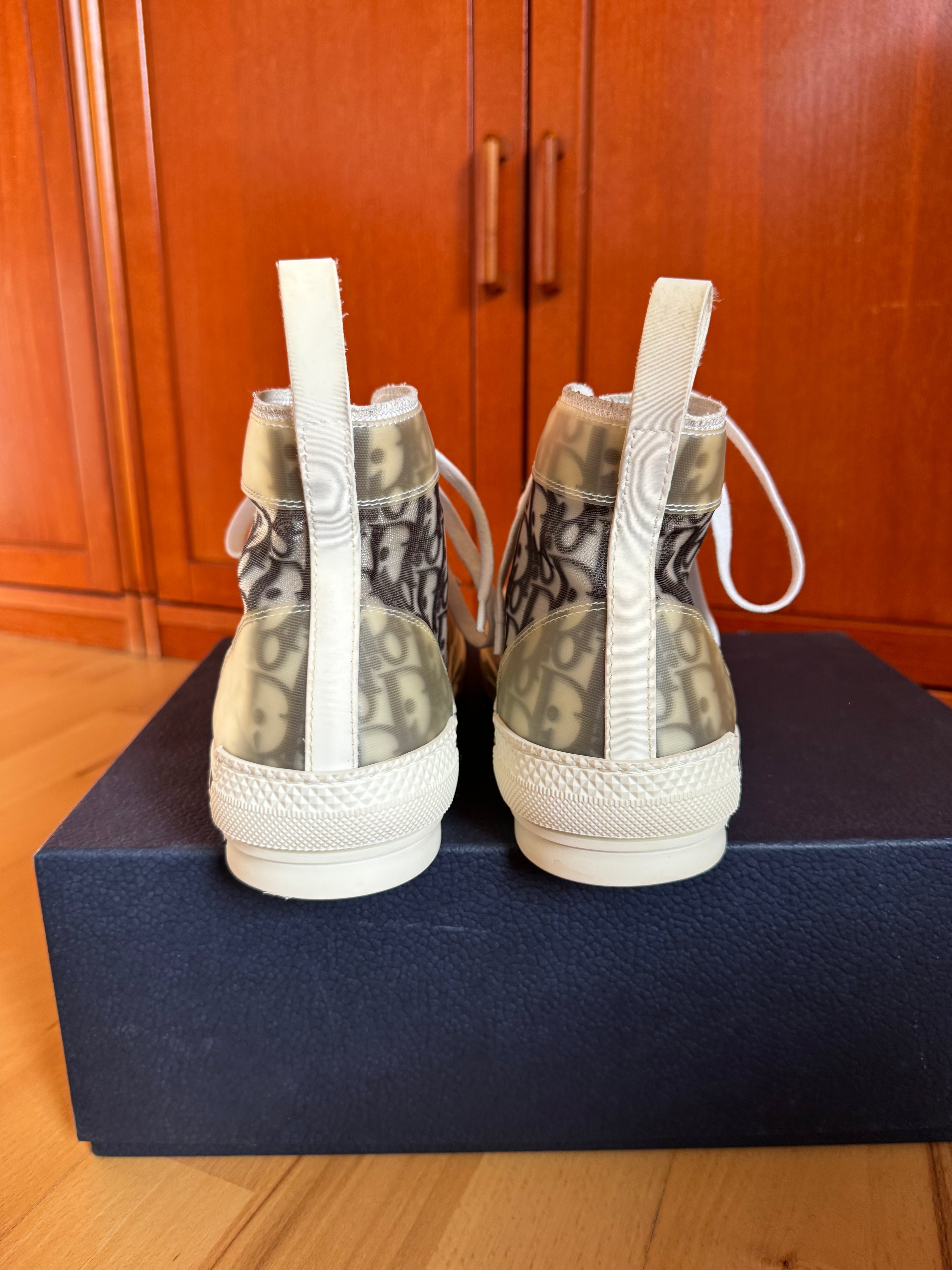 Dior B23 High Oblique
