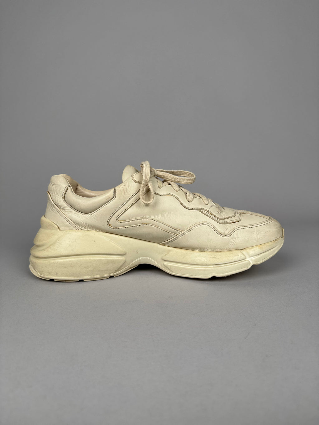 Gucci Rhyton Beige Gucci Logo