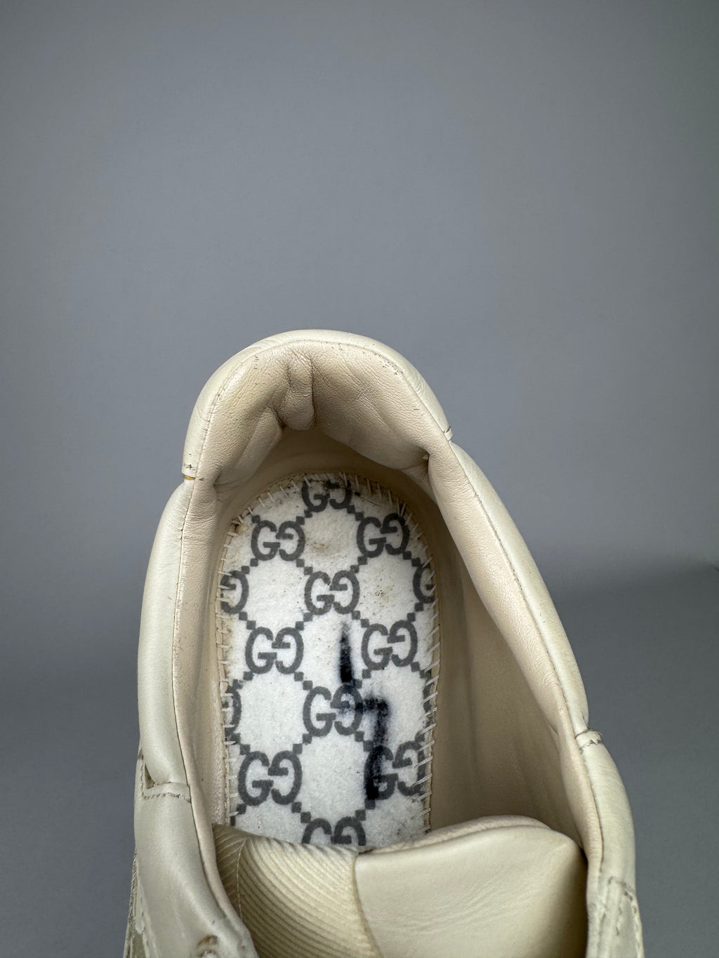 Gucci Rhyton Beige Gucci Logo