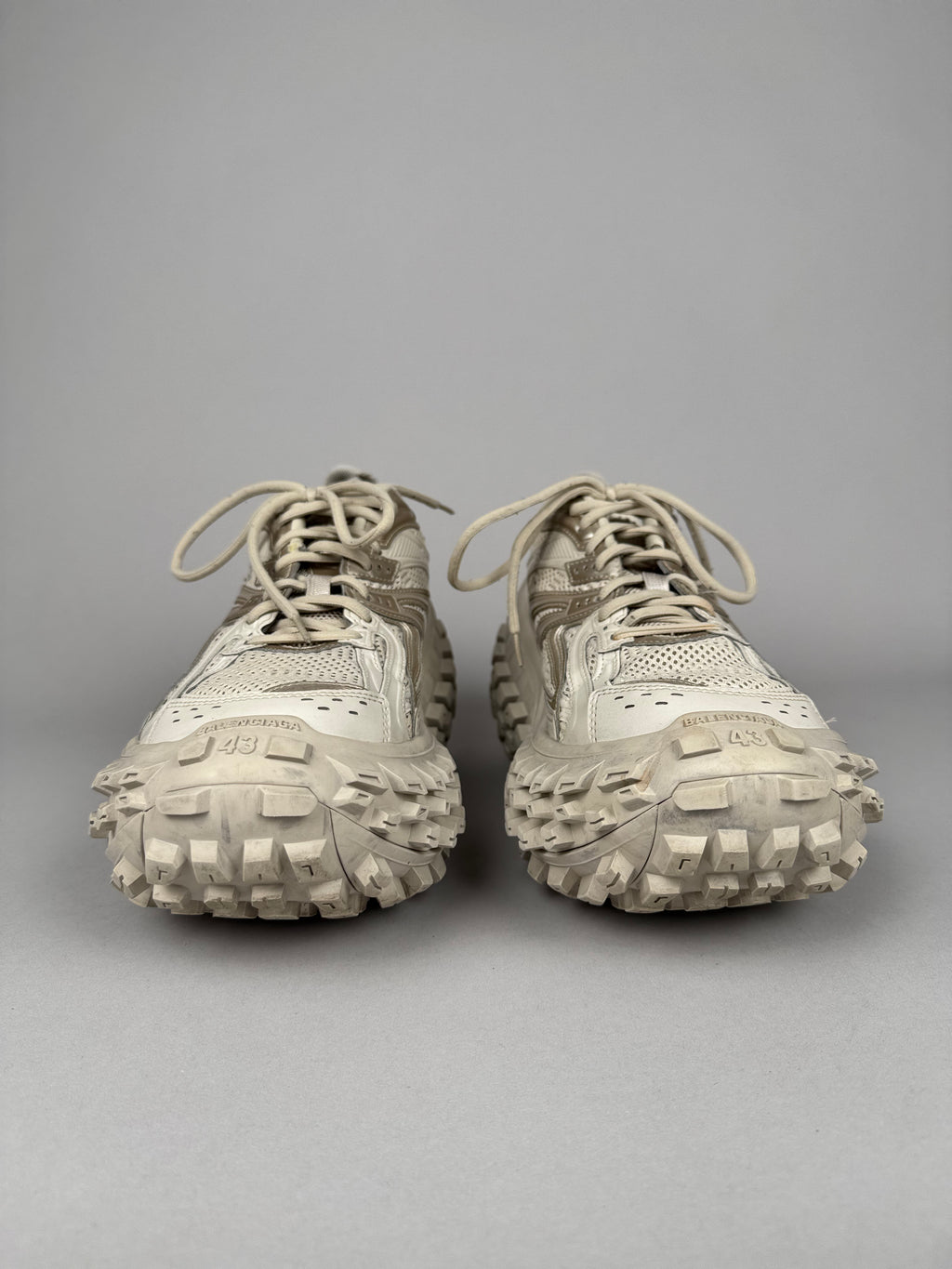 Balenciaga Bouncer/ Defender Beige