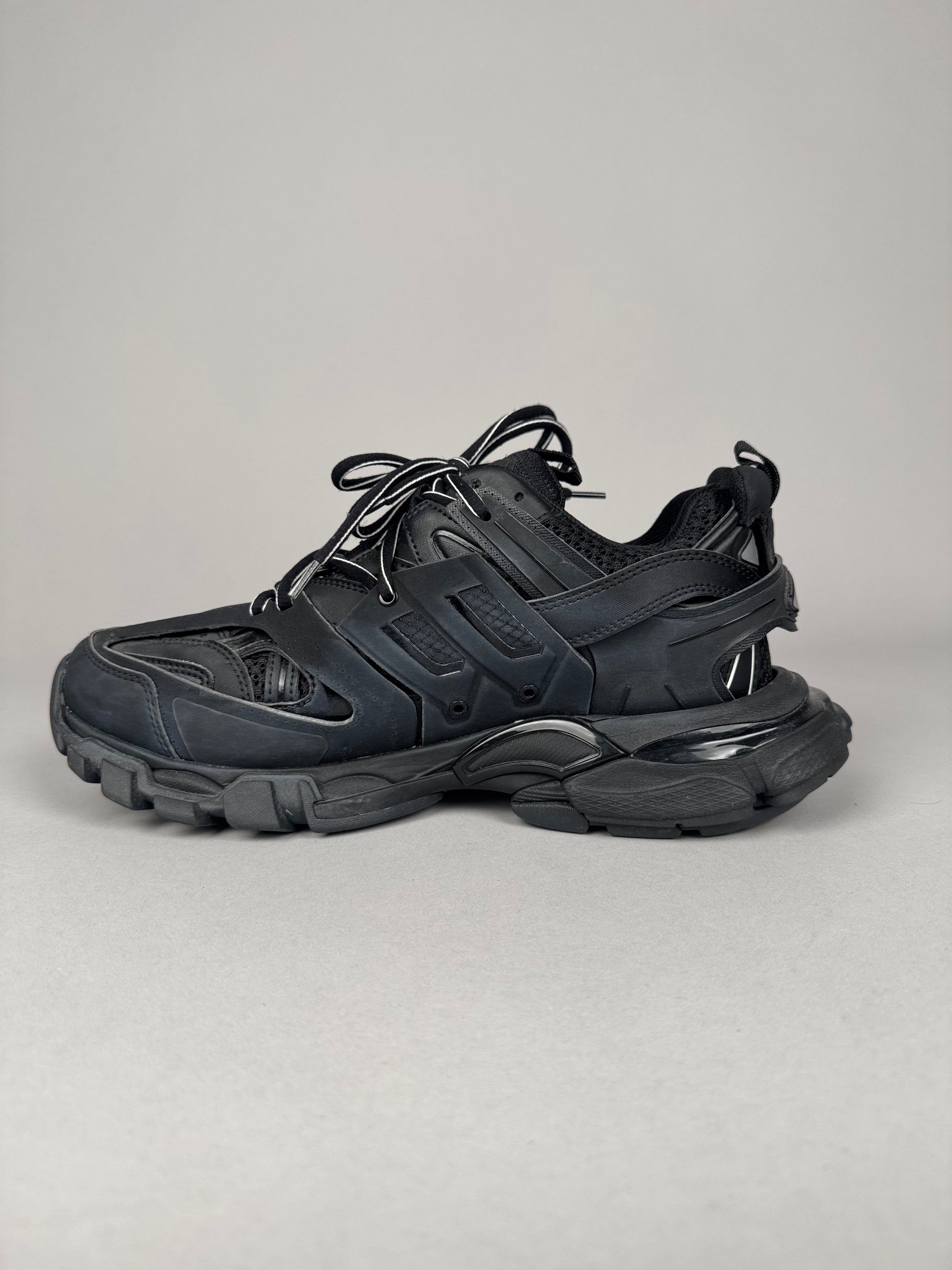 Balenciaga Track Triple Black