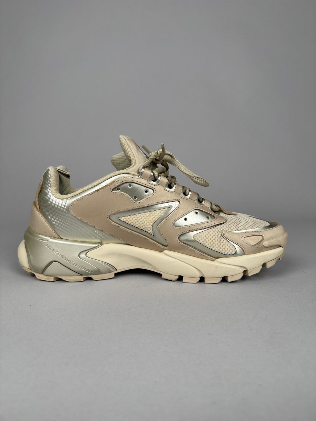 Louis Vuitton LV Tatic Runner Sneaker Beige