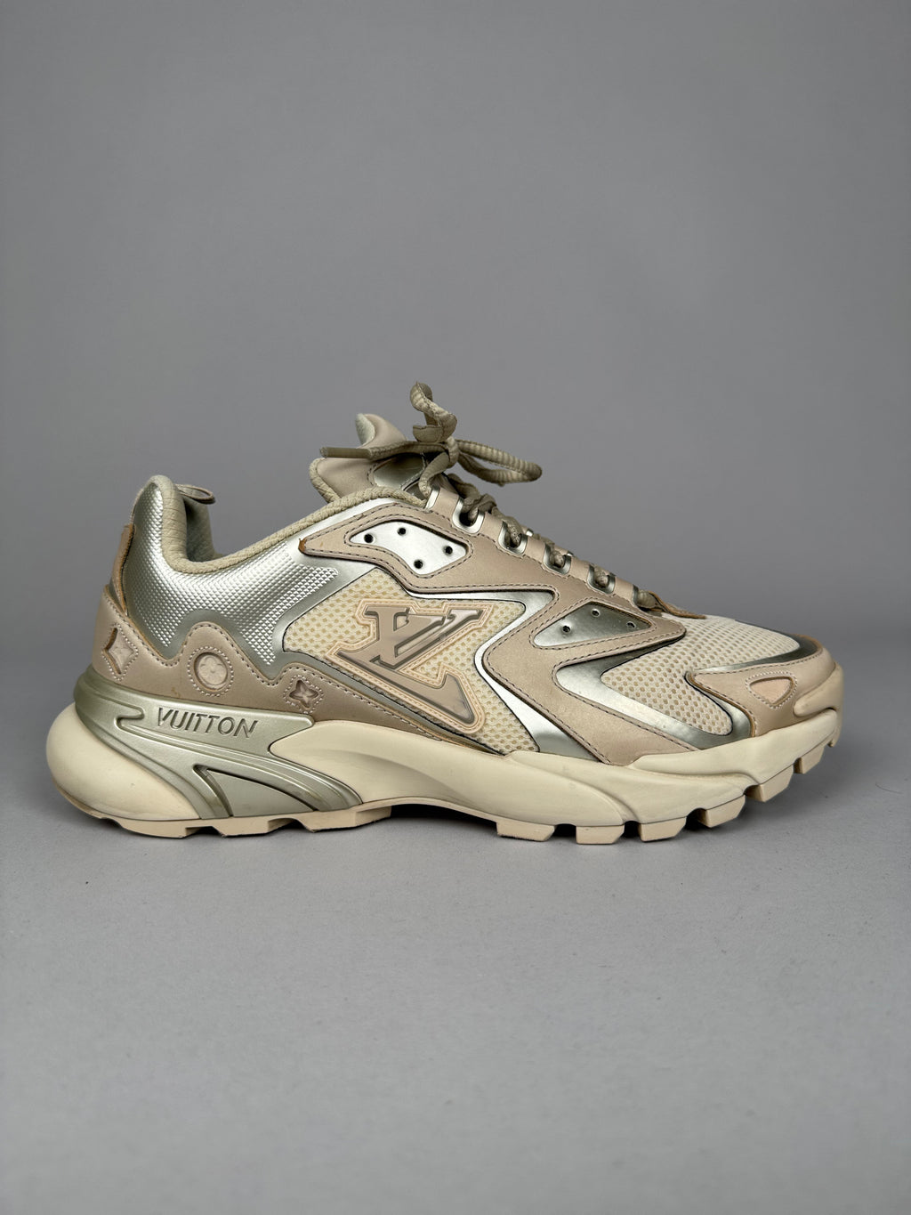 Louis Vuitton LV Tatic Runner Sneaker Beige