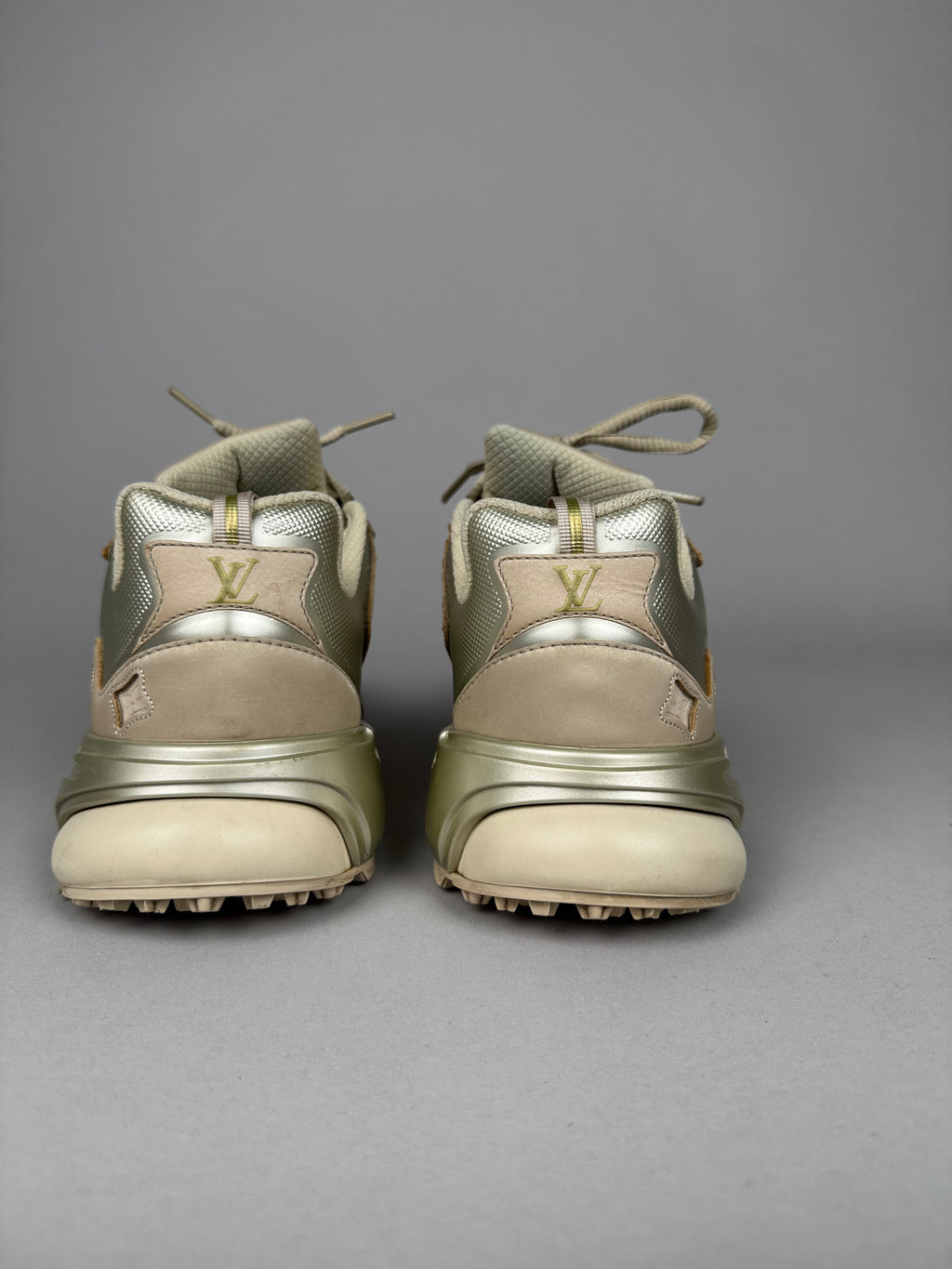 Louis Vuitton LV Tatic Runner Sneaker Beige