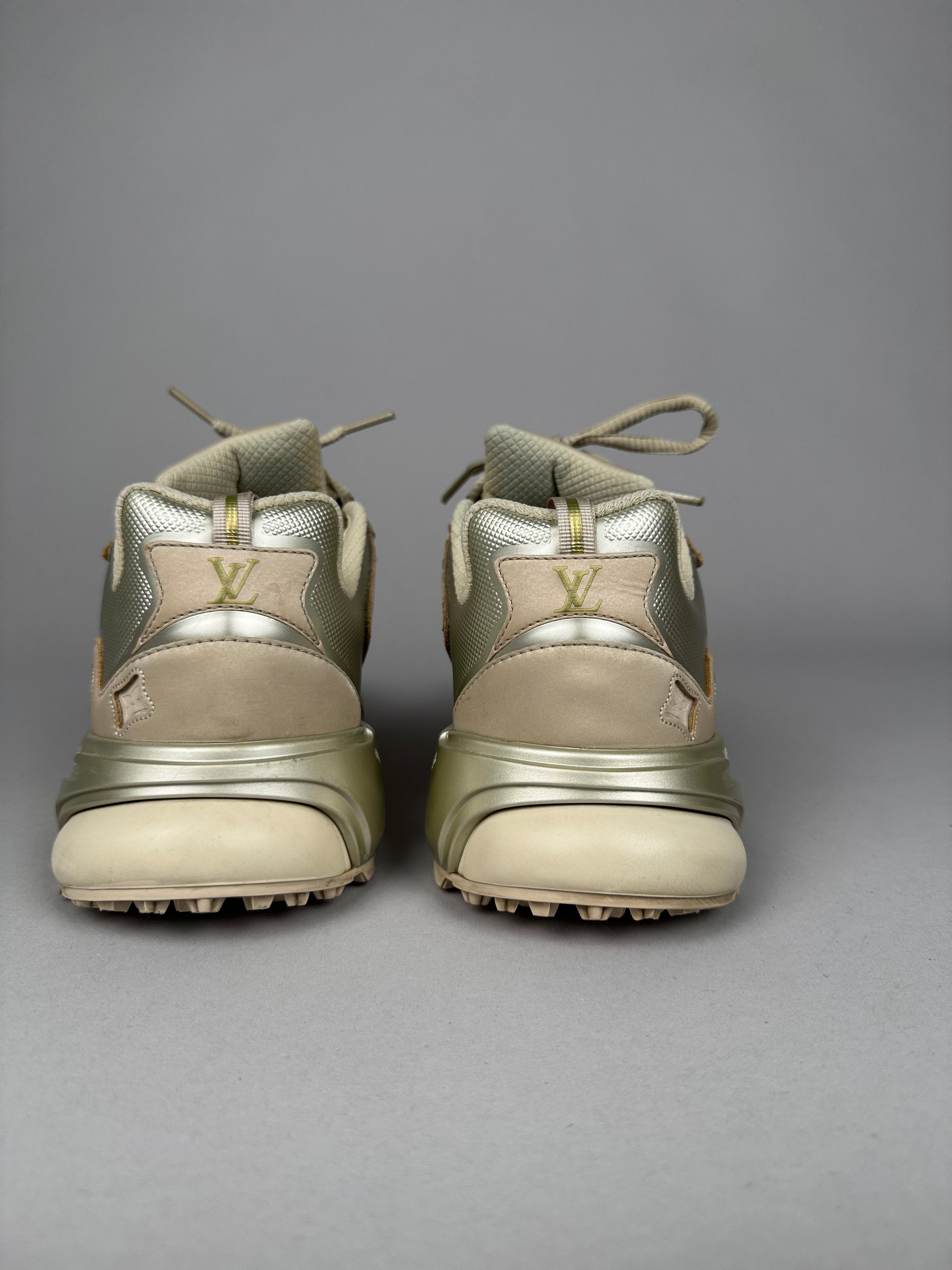 Louis Vuitton LV Tatic Runner Sneaker Beige