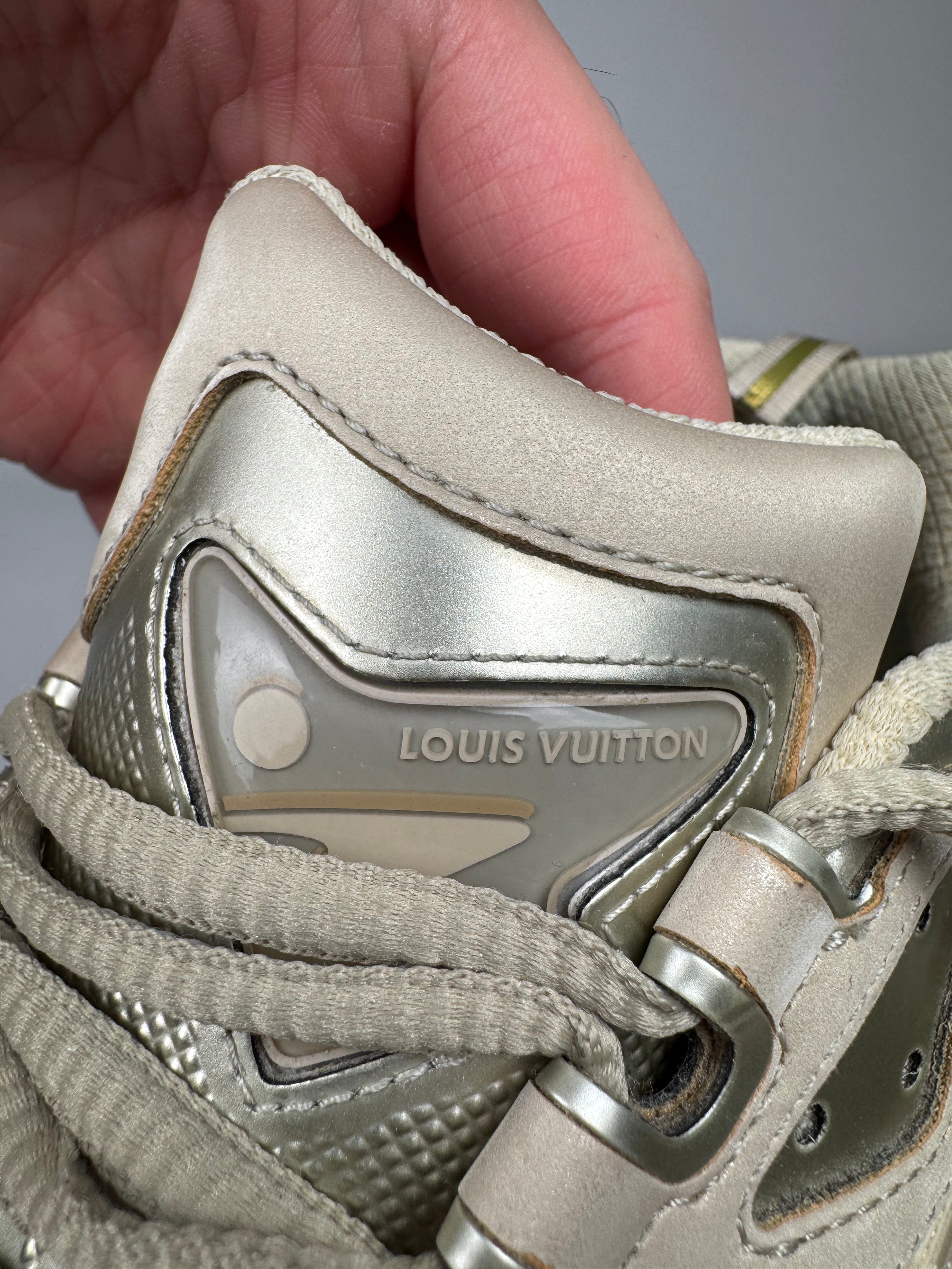 Louis Vuitton LV Tatic Runner Sneaker Beige