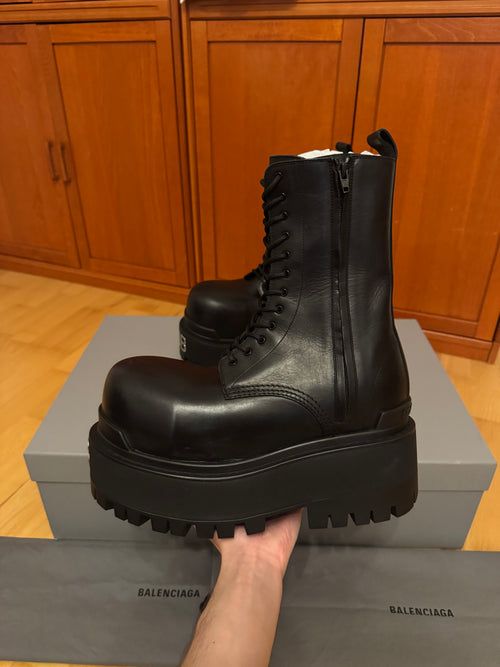 Balenciaga Calfskin 80 MM Platform Giant Boots BB Black