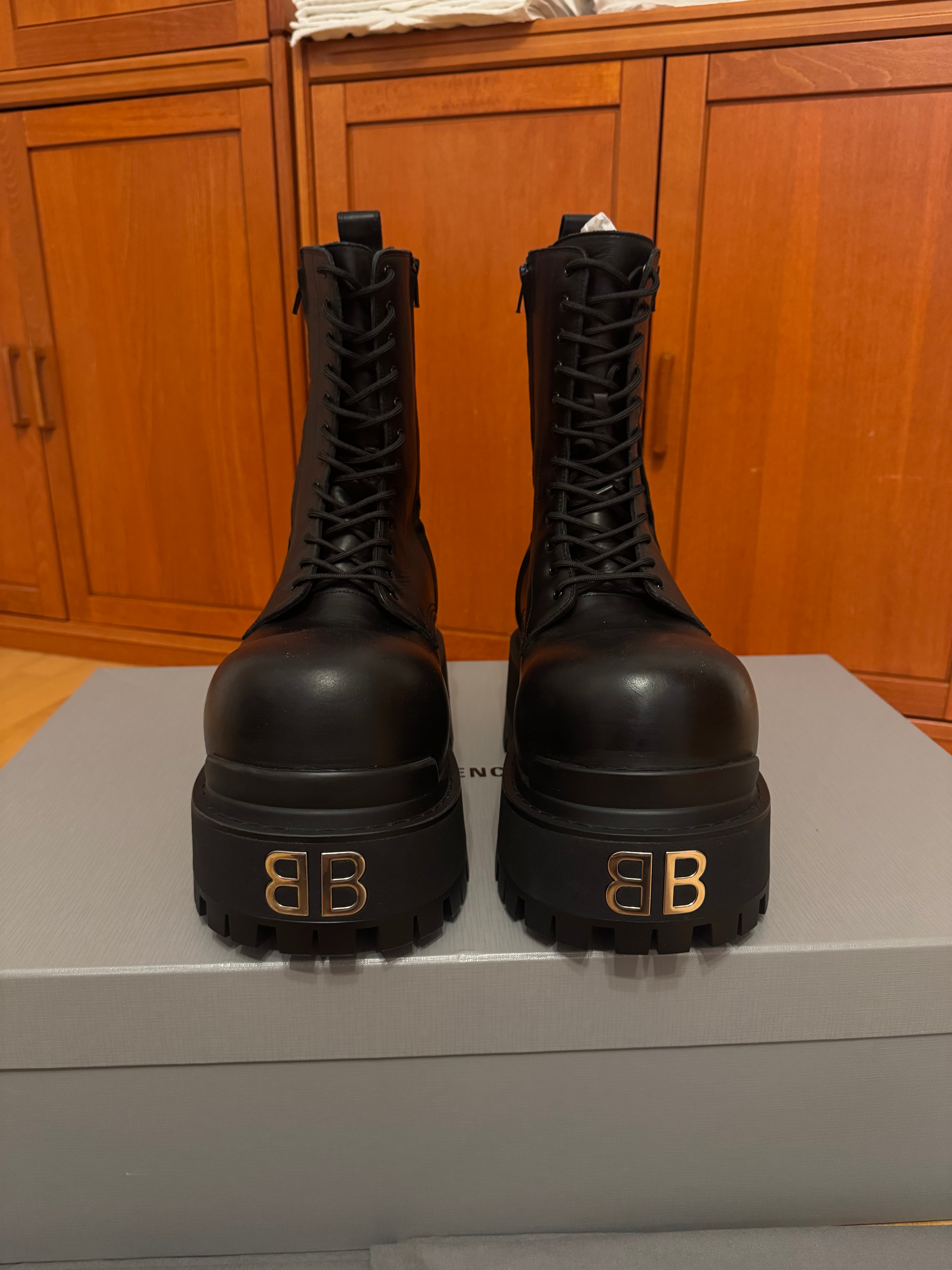 Balenciaga Calfskin 80 MM Platform Giant Boots BB Black