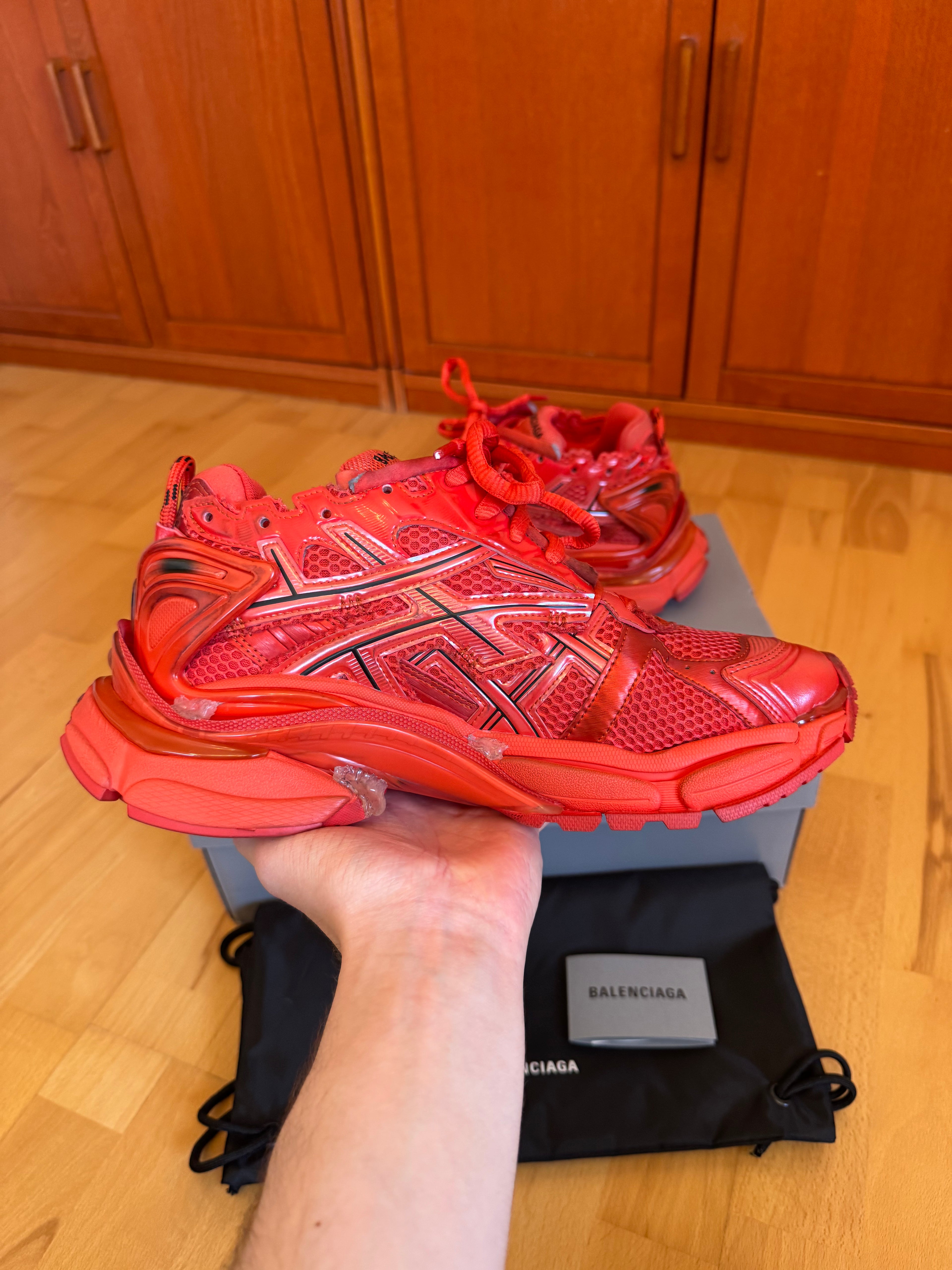 Balenciaga Runner Triple Red