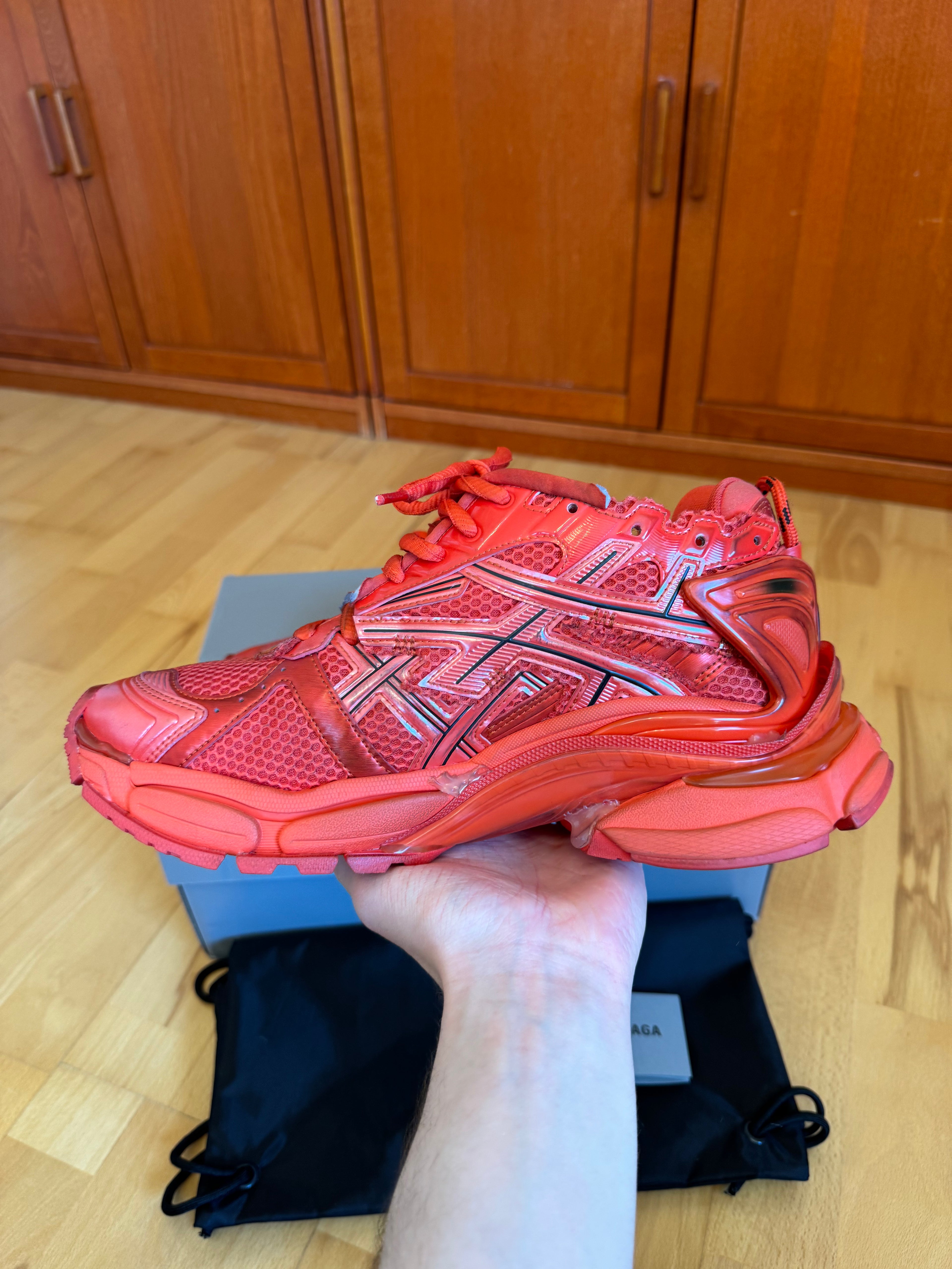 Balenciaga Runner Triple Red